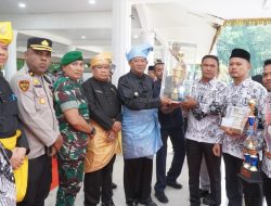 Hardiknas 2026 Diisi Penyerahan Hadiah Pemenang Porsenijar,Bupati Tegaskan Komitmen Majukan Pendidikan Langkat