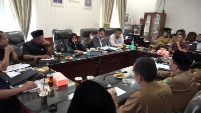 Komisi III DPRD Langkat dan Camat Hinai Dukung Penolakan Pedagang atas Rencana Dibangun KDMP di Pasar Senin
