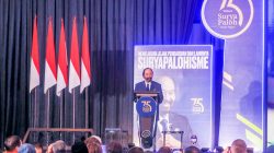 Surya Paloh Hadiri Launching Buku “Surya Palohisme” Karya Iskandar ST di Medan, Kado Ulang Tahun ke-75