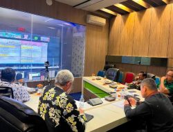 Ikuti Raker Secara Daring Komisi II DPR RI, Sekda Binjai Bahas Remunerasi Kada, DBH dan Optimalisasi PAD