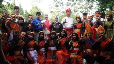 HUT ke-81 RI di SMAN 1 Stabat, Plt. Bupati Langkat Tiorita Surbakti: Jadilah Generasi Pionir Kemajuan Bangsa