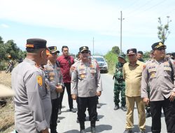 Sehari Pasca Erupsi Sinabung, Kapolda Sumut Tinjau Posko dan Kesiapan Personel di Karo